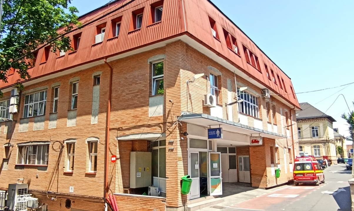 Lucrări de reparații la UPU Cluj. Era și cazul să se facă lucrări de renovare pentru că imobilul e în stare de degradare