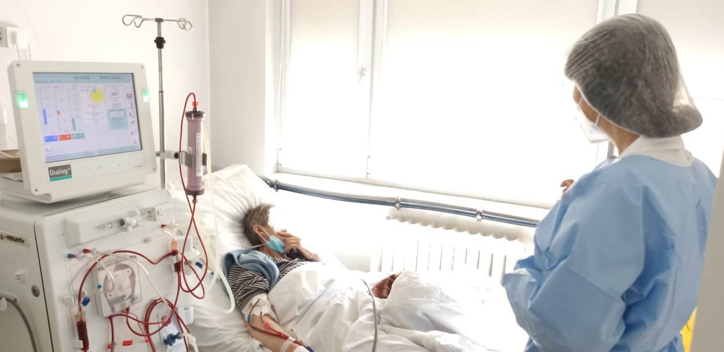 Pacienții cu insuficiență renală fac dializă și la Spitalul Clinic Județean de Urgență Cluj în regim ambulator