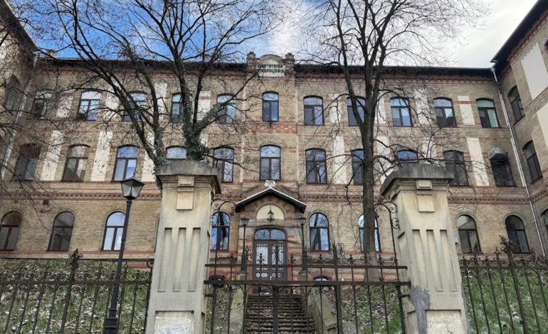 Servicii de fertilizare in vitro la Clinica Ginecologie I Cluj-Napoca. Departamentul FIV oferă tratamente complete pentru reproducere asistată