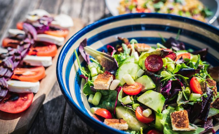 Fibrele – ingredientul uitat al sănătății și siluetei. De ce sunt esențiale pentru slăbire, detox și echilibru hormonal