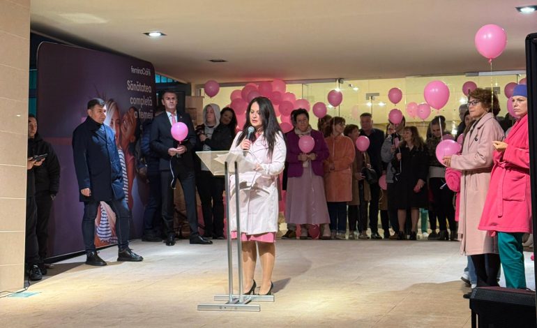 Octombrie, luna de conștientizare a cancerului de sân – Mesaj de solidaritate pentru pacientele din Cluj și din întreaga țară