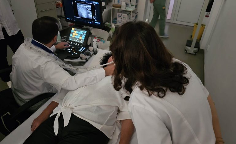 Workshop medical la Spitalul Militar Cluj: Proceduri minim invazive în patologia tiroidiană. Premieră pentru specialiștii din Transilvania – FOTO