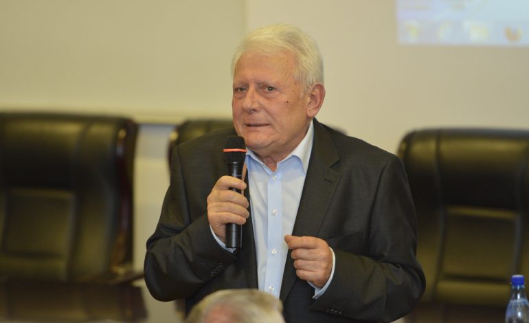 UMF Cluj nu-și uită valorile! Rectorul Marius Bojiță, omagiat la 83 de ani. A schimbat destinul Universității