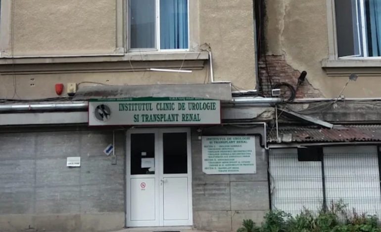 Institutul Clinic de Urologie și Transplant Renal Cluj angajează infirmieră la ATI – concurs oficial deschis