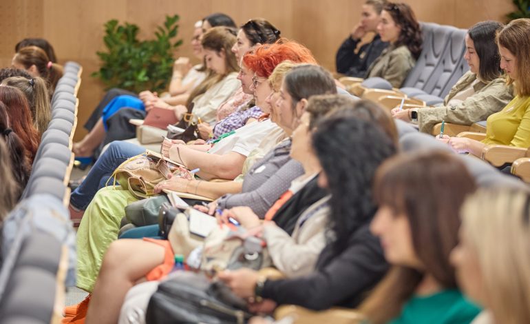 Parenting fără mituri, la Cluj: Hand in Hand Talks #3 aduce specialiști de top în psihologie, pediatrie, nutriție și neuroștiință