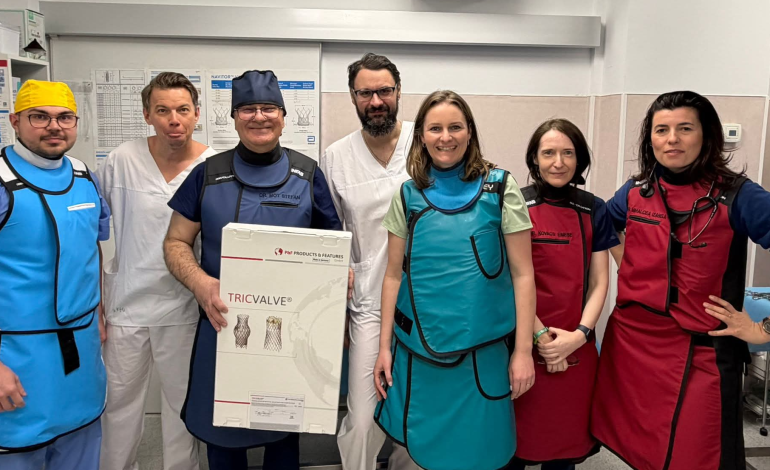 Știai că prima implantare a sistemului valvular tricuspidian TricValve în România, a fost realizată la Institutul Inimii din Cluj-Napoca? Avem medici extraordinari!